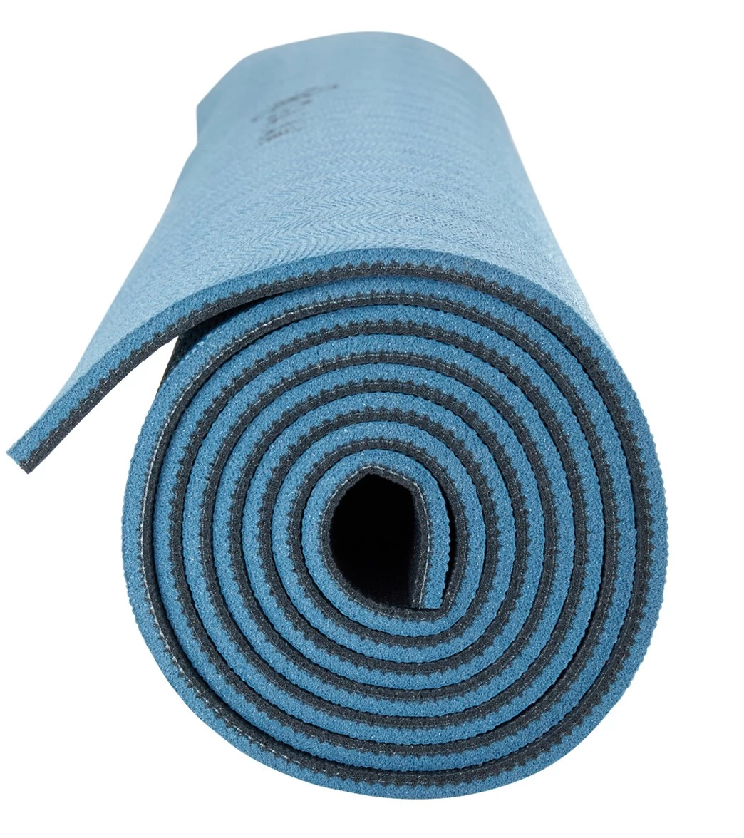 Gaiam Ultra Sticky Yoga Mat 68" 6mm Extra Thick - Image 3