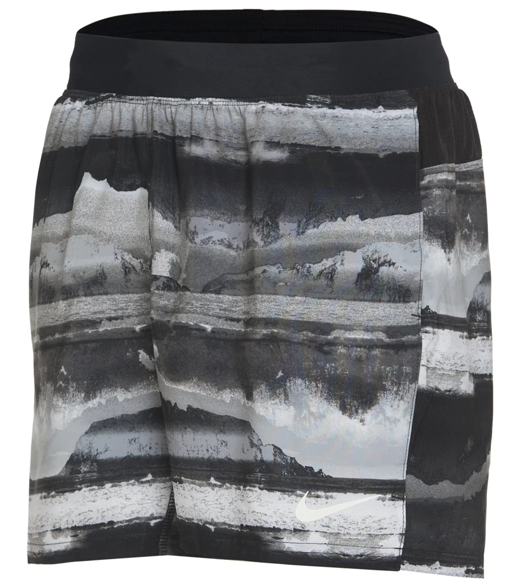 Nike Men's Adventure 17.5" Swim Trunkss - Image 2